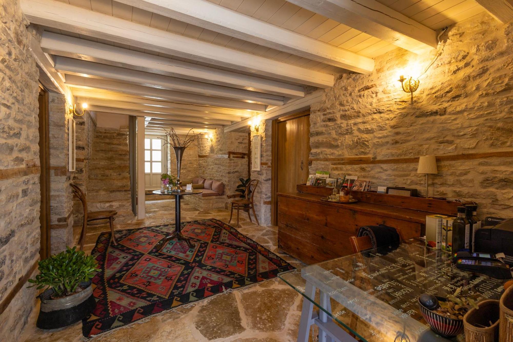 Katikia Zagori Hotel Vitsa ภายนอก รูปภาพ