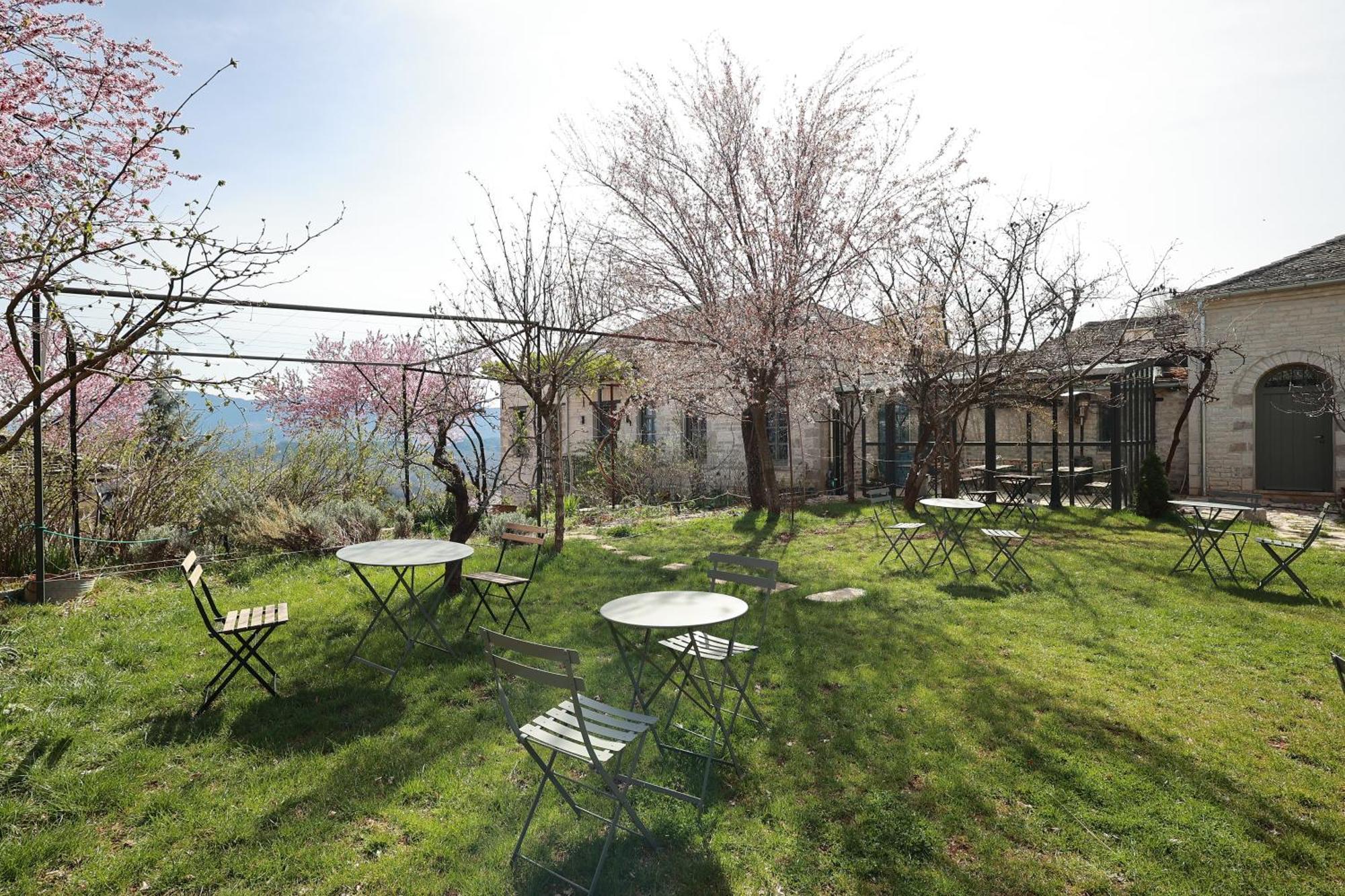 Katikia Zagori Hotel Vitsa ภายนอก รูปภาพ